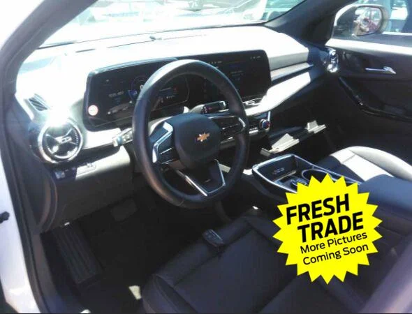 Used 2026 Summit White Chevrolet LT image 8