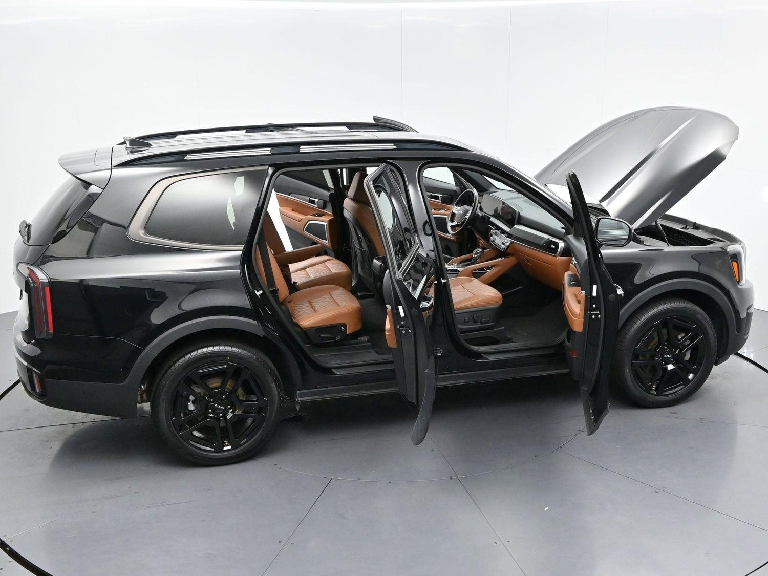Used 2023 Ebony Black Kia EX X-Line image 39