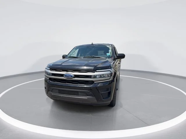Used 2024 Black Ford XLT image 3