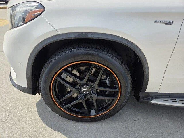 Used 2019 designo Diamond White Metallic Mercedes-Benz AMG® GLE 43 image 11