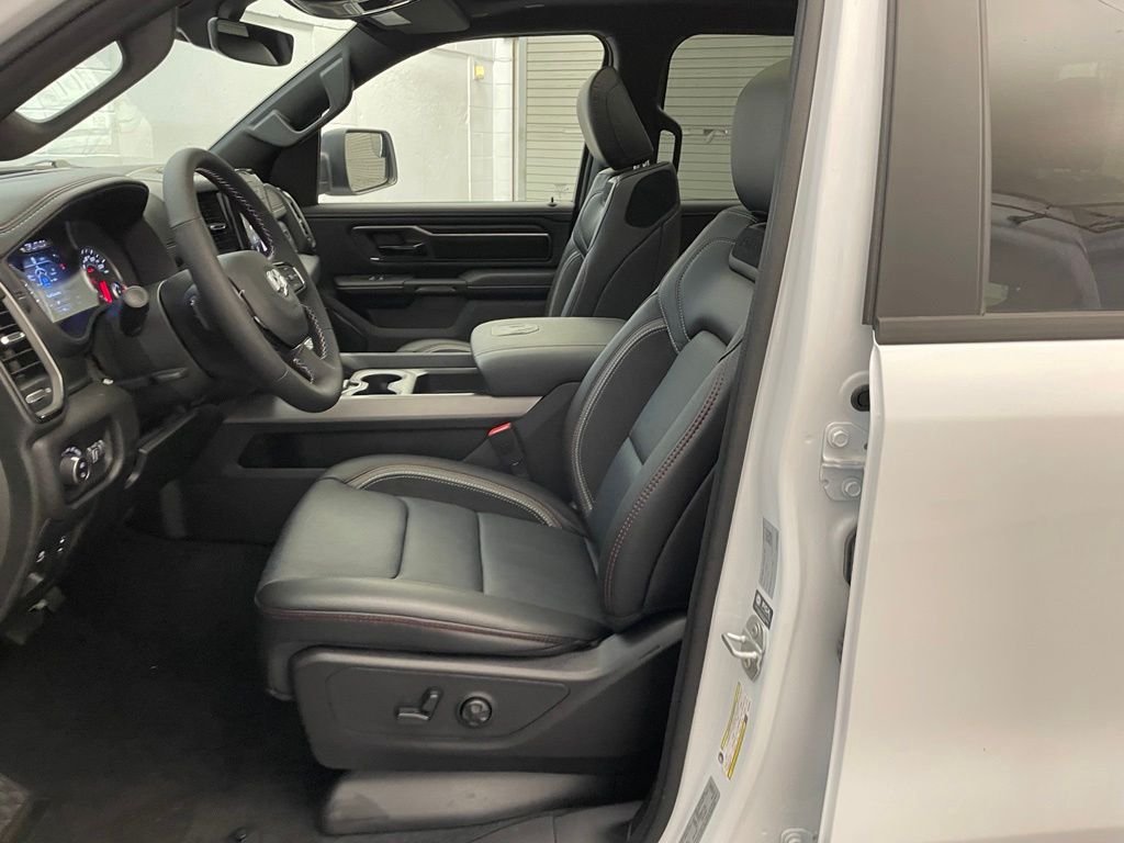New 2026 Bright White Clear-Coat Exterior Paint RAM Laramie America 250 image 21