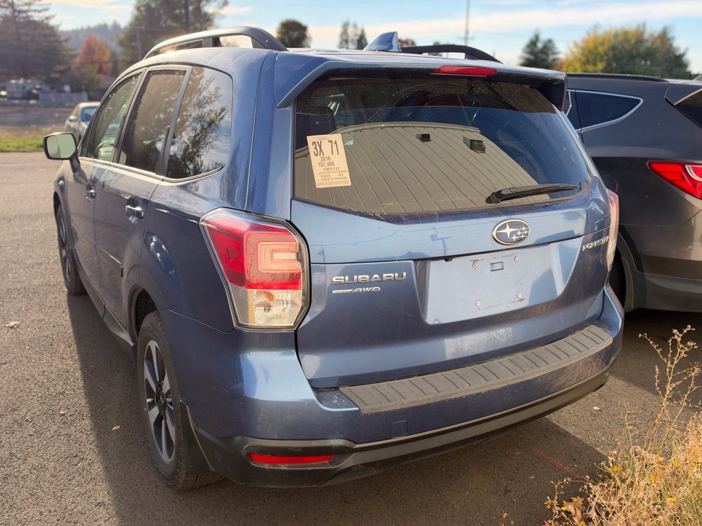 Used 2018 Quartz Blue Pearl Subaru 2.5i Premium image 2