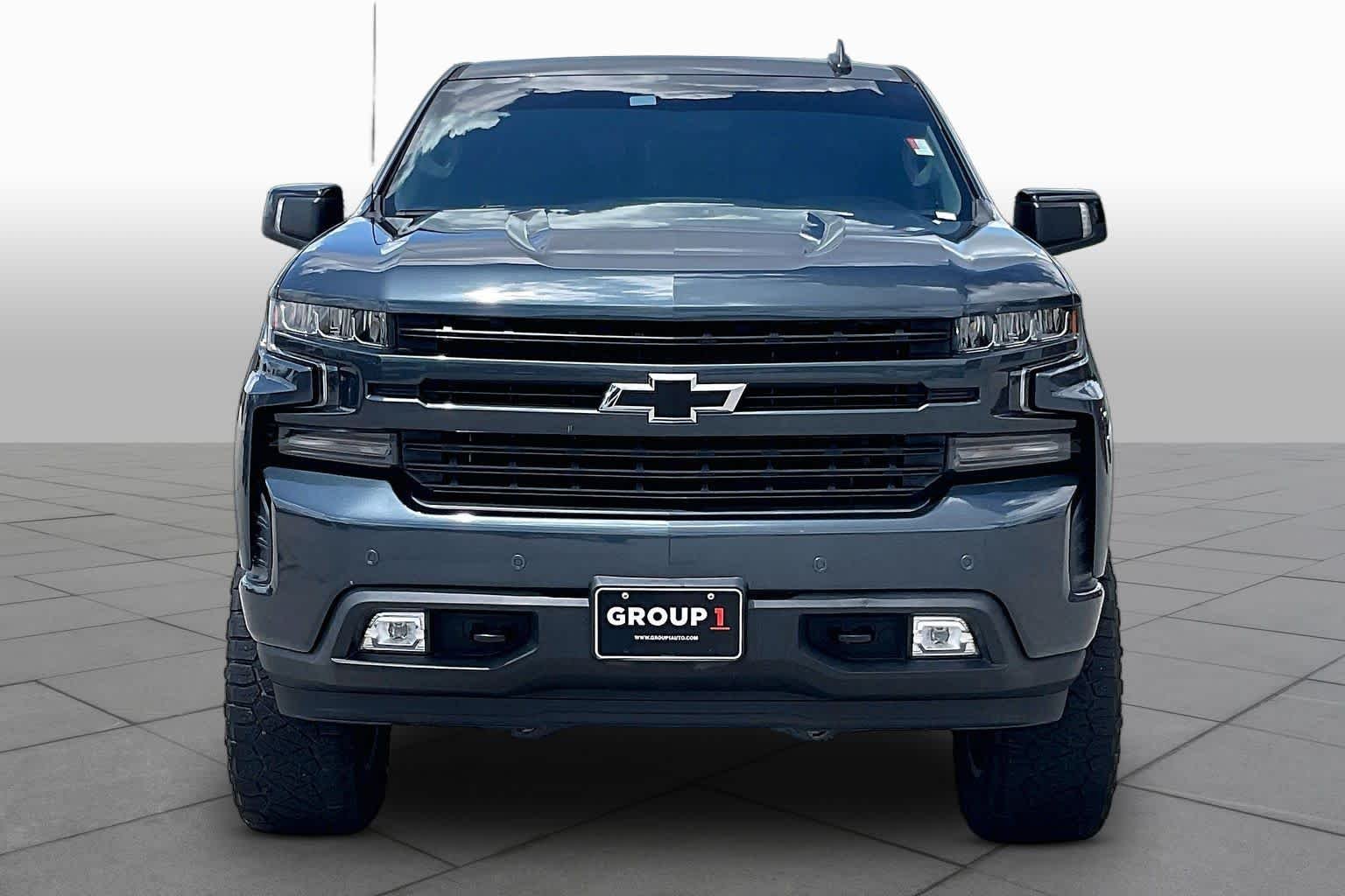 Used 2019 Shadow Gray Metallic Chevrolet RST image 4