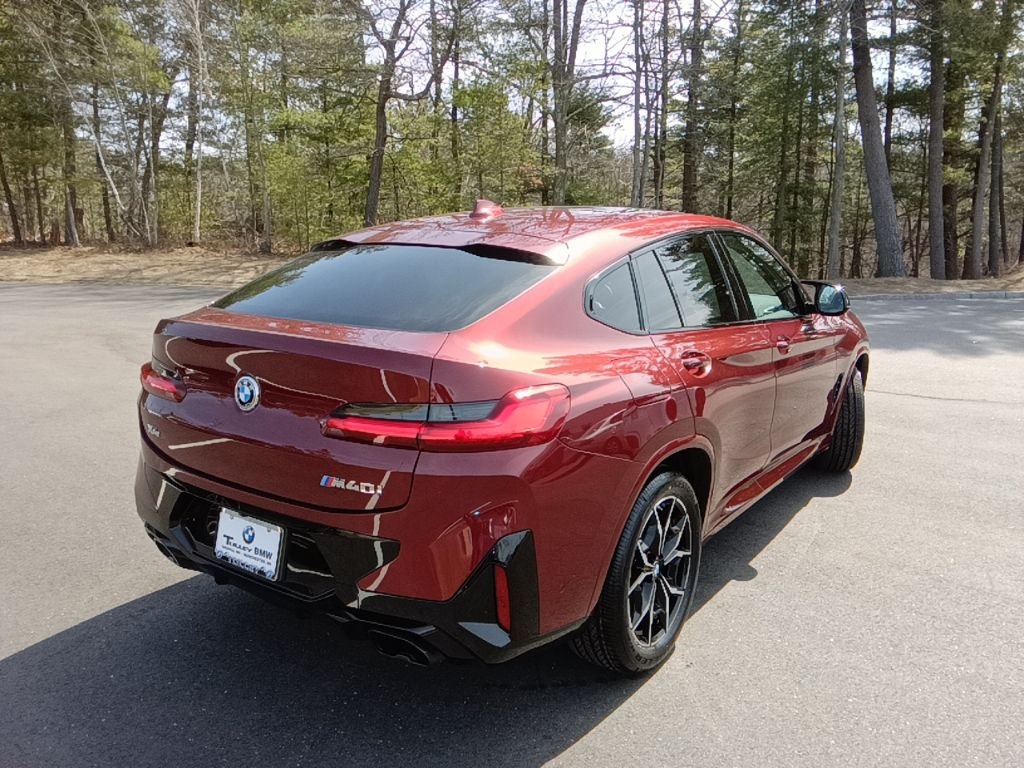 Used 2025 Aventurin Red Metallic BMW M40i image 8