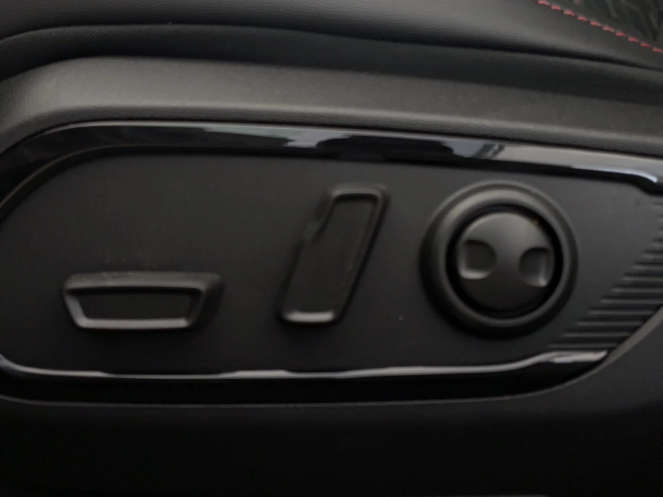 New 2026 Black Dodge R/T - - Blacktop Pkg - Driver Convenience Grp - Alpine Audio - 20 Black Wheels & More! image 14