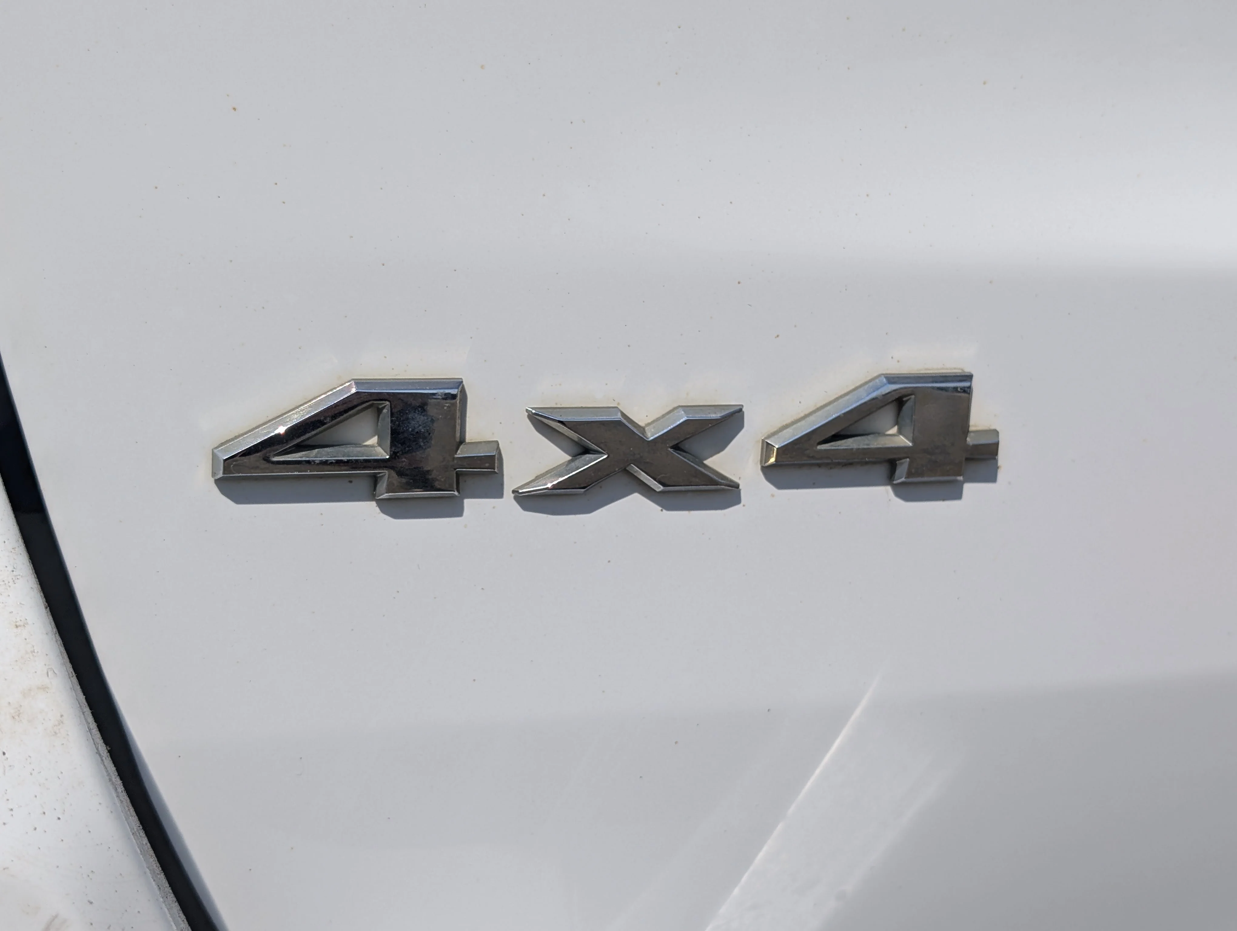 Used 2014 Bright White Clearcoat Jeep Limited image 16