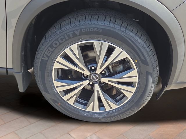 Used 2023 Gun Metallic Nissan SV image 22