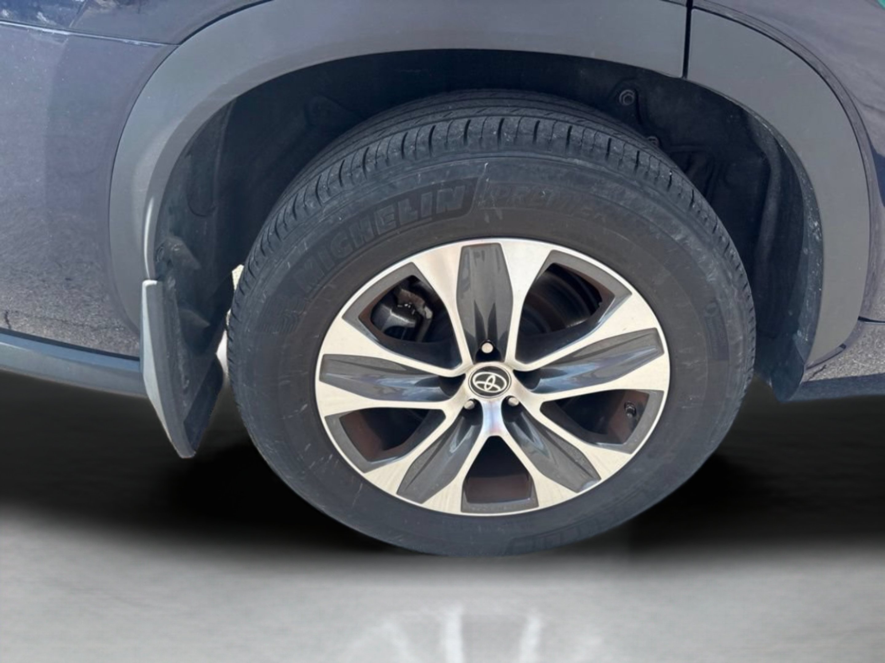 Used 2023 Blueprint Toyota XLE image 35