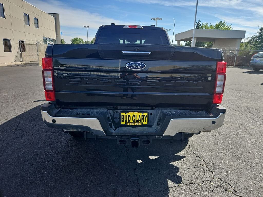 Used 2022 Black Ford XLT image 4