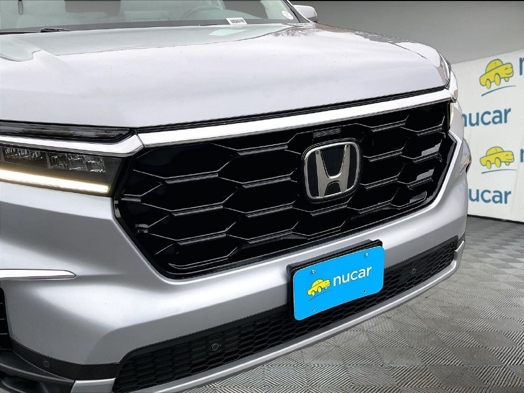 Used 2024 Lunar Silver Metallic Honda Touring image 32