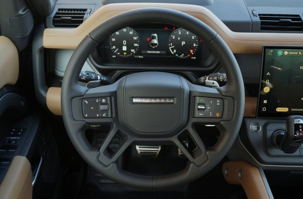 Used 2026 Gray Land Rover V8 image 18