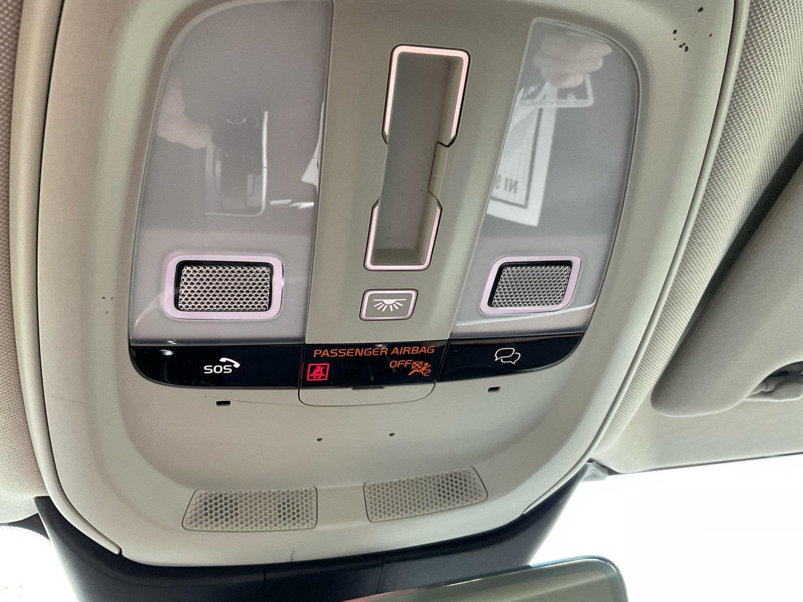 Used 2023 Crystal White Metallic Volvo Plus Dark Theme image 26