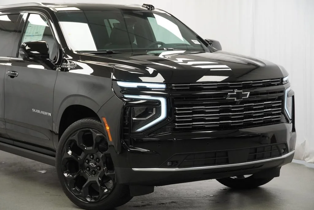 New 2026 Black Chevrolet High Country image 9