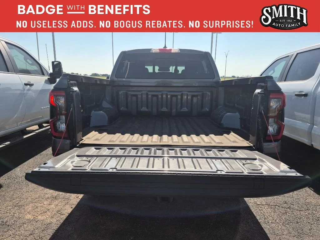Certified Used 2025 Carbonized Gray Metallic Ford XLT image 17