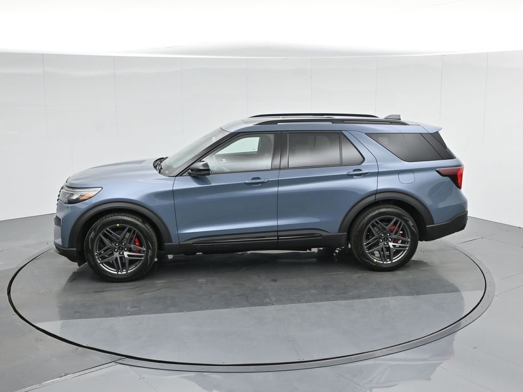 2025 Ford Explorer ST - Photo 48