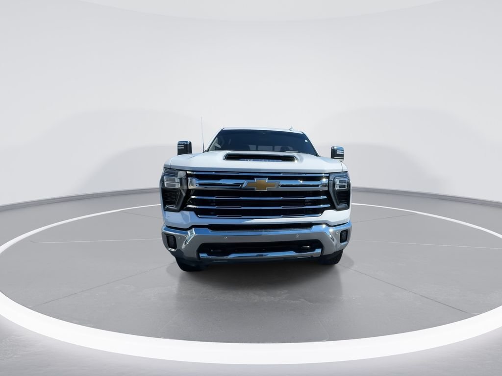 Used 2024 White Chevrolet LTZ image 3