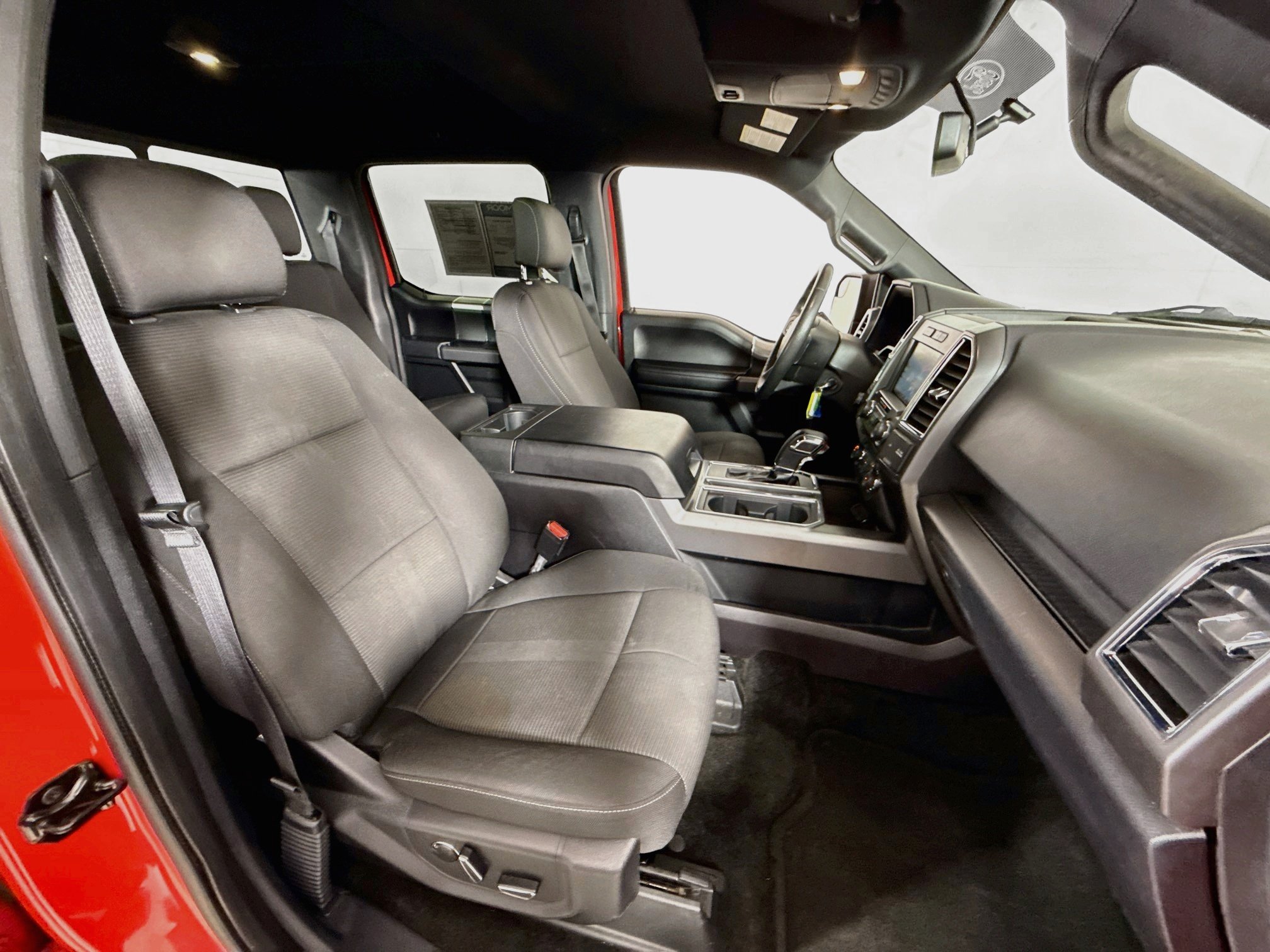 Used 2015 Race Red Ford XLT image 28