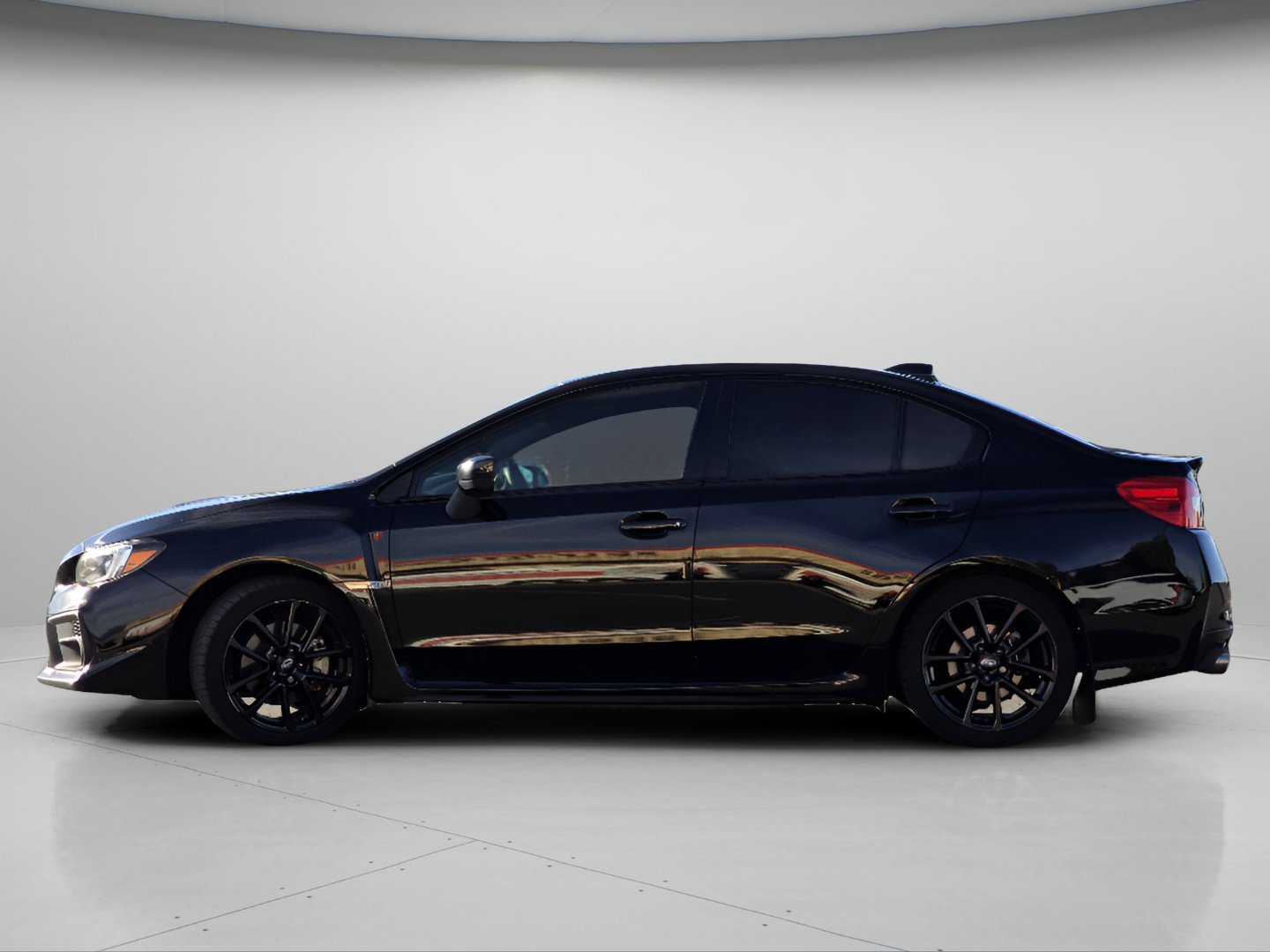 Used 2020 Crystal Black Silica Subaru Limited image 19