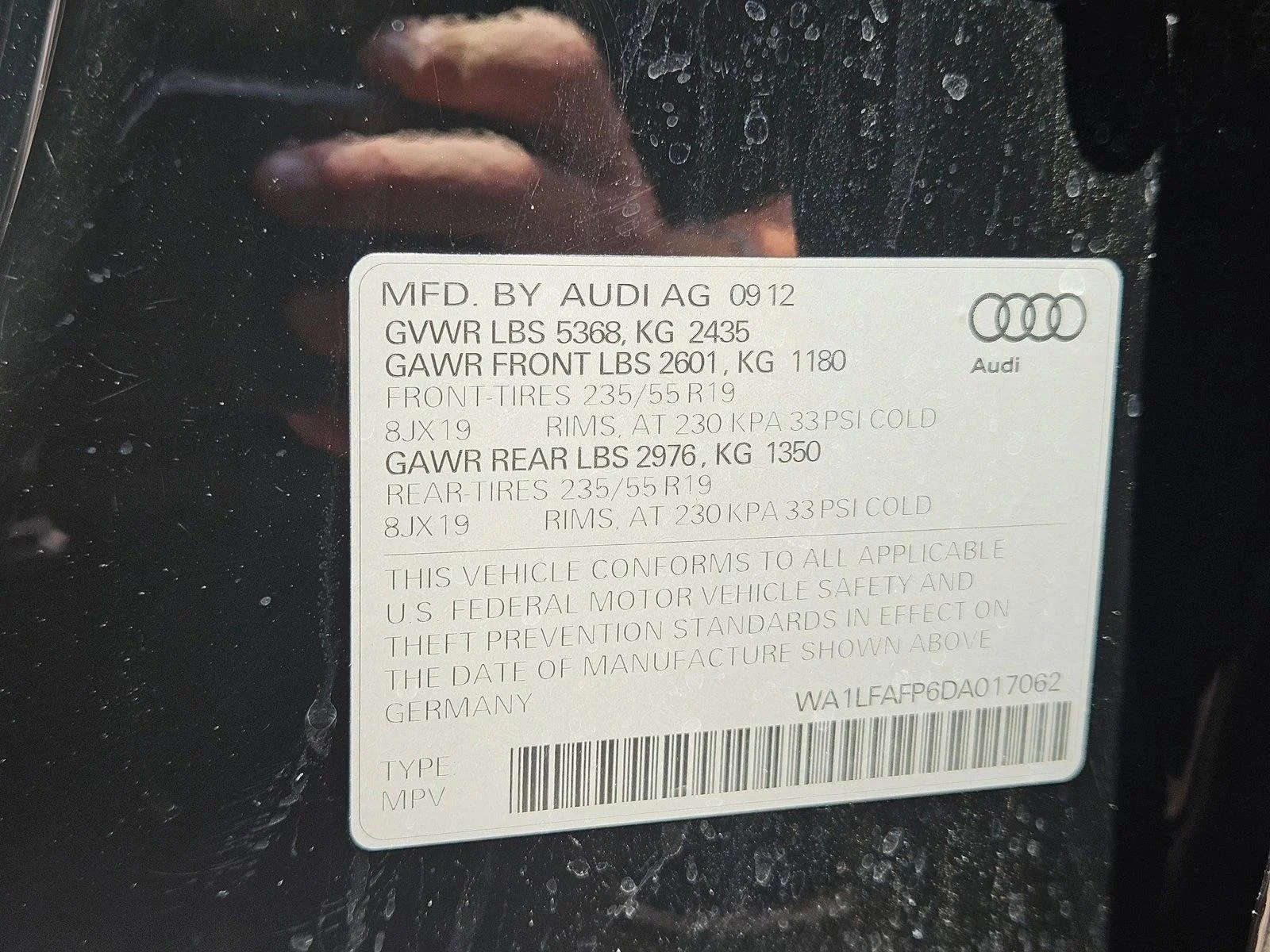 Used 2013 Brilliant Black Audi Premium Plus image 23
