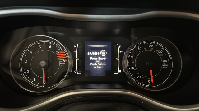 Used 2018 Diamond Black Crystal Pearlcoat Jeep Latitude Plus image 17