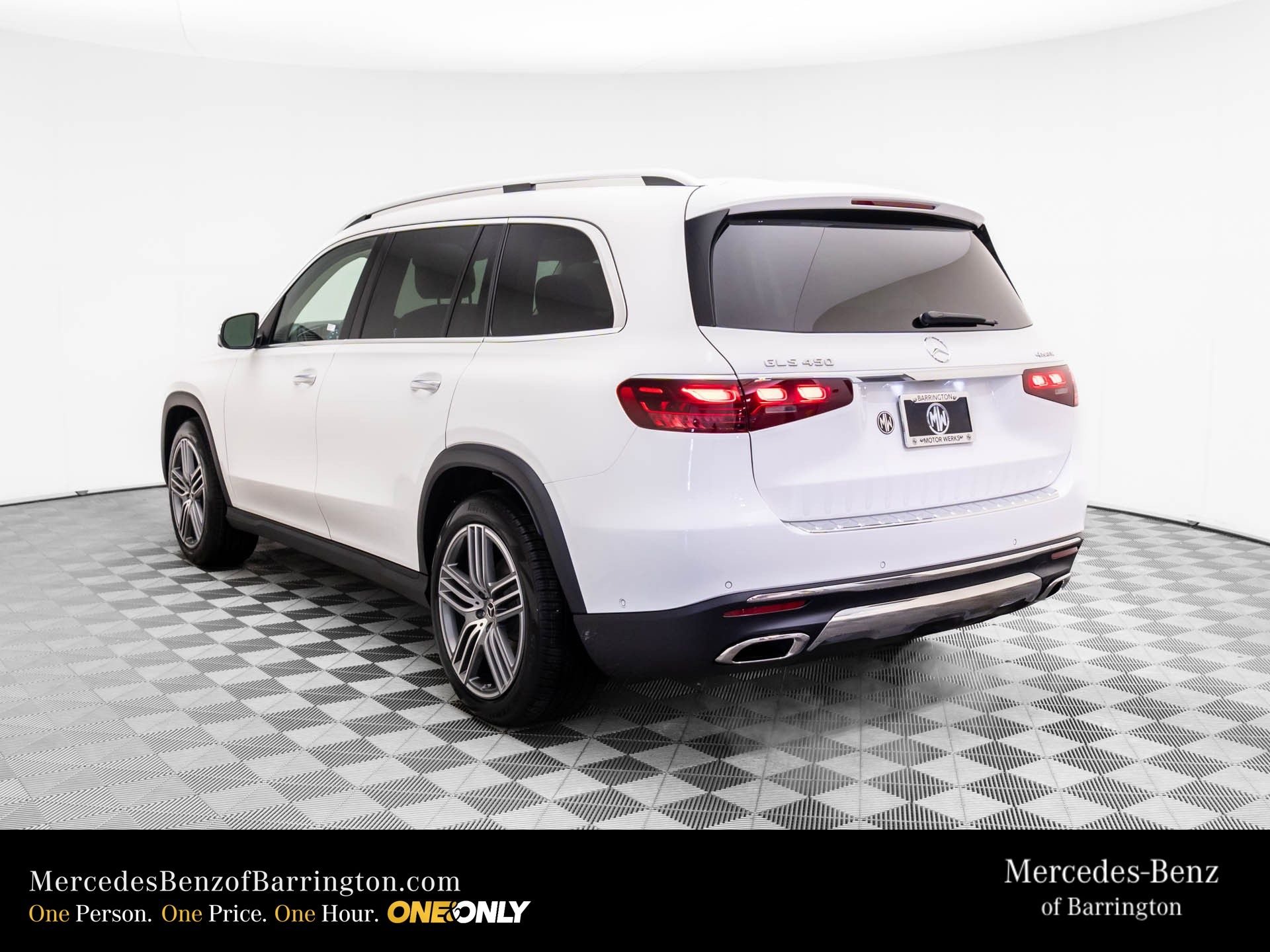 New 2026 Polar White Mercedes-Benz GLS 450 image 3