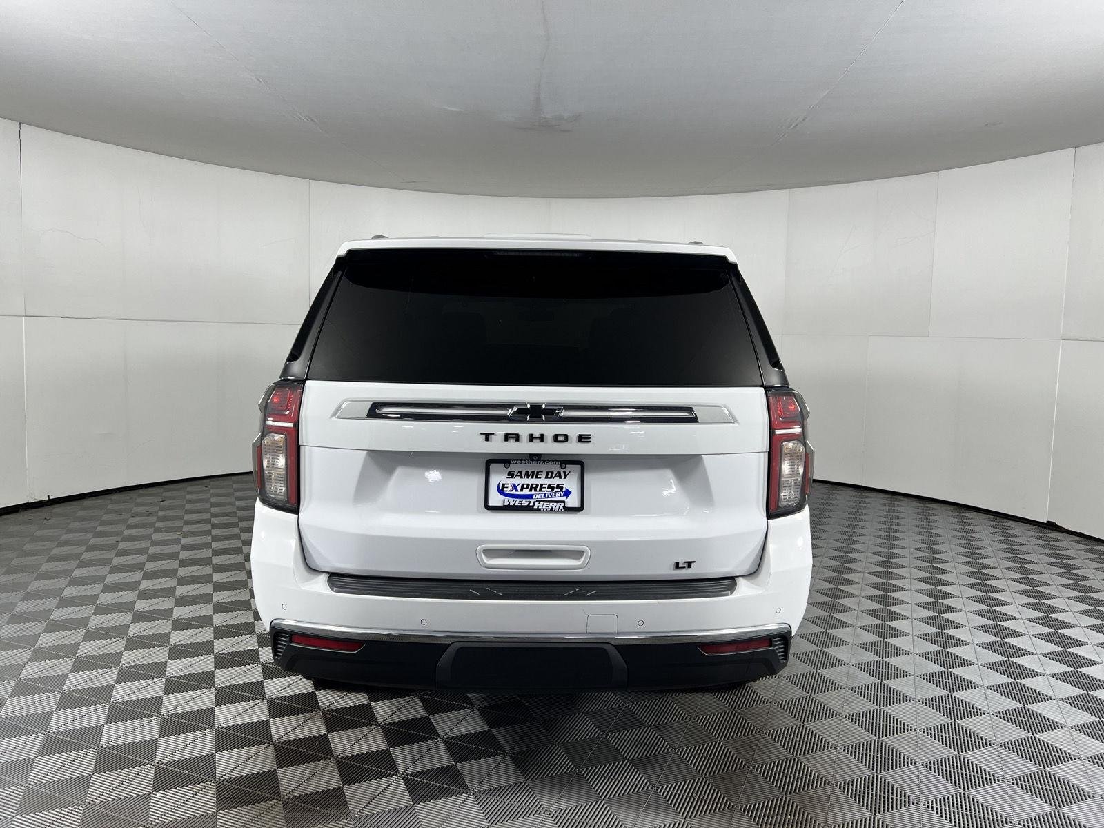 Used 2021 Summit White Chevrolet LT image 8