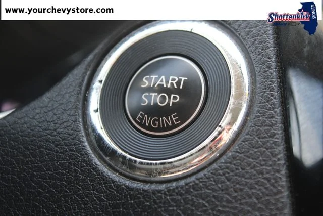 Used 2015 Black Nissan SL image 26