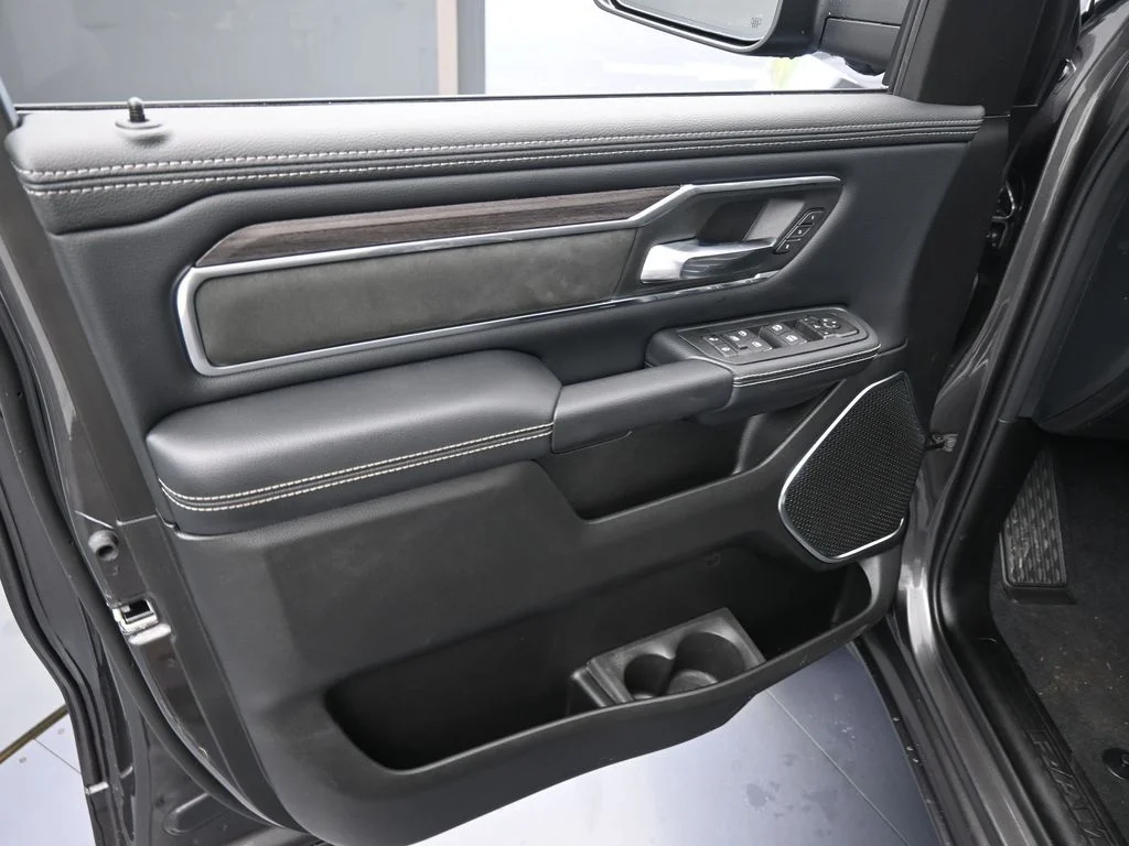 New 2026 Granite Crystal Metallic Clearcoat Ram Laramie image 16