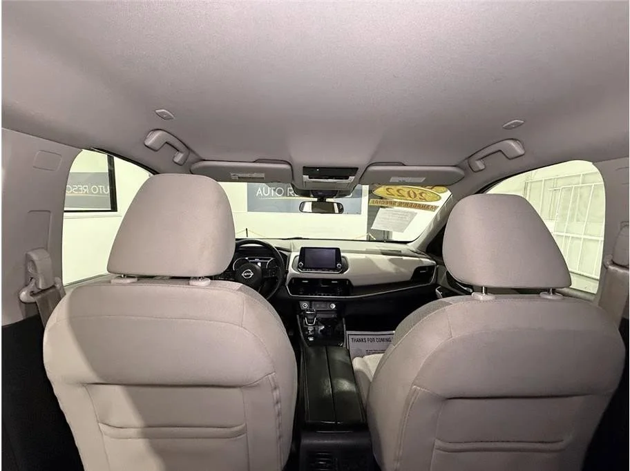 2022 Nissan Rogue SV - Photo 16