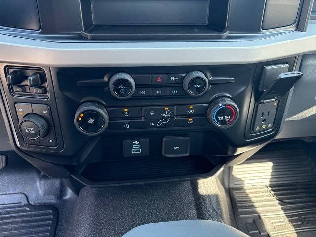New 2026 Oxford White Ford XL image 32