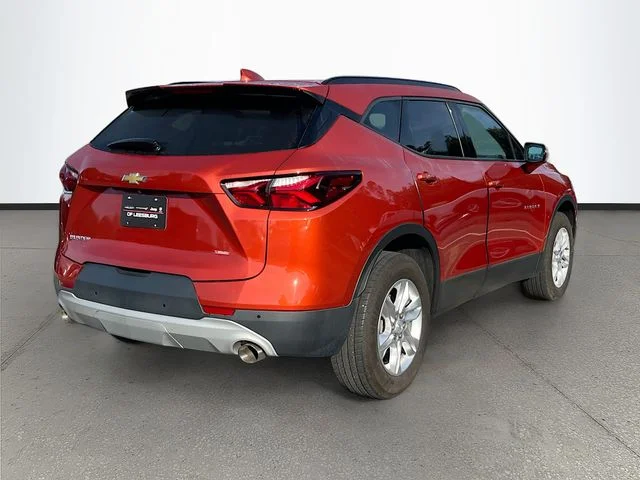 Used 2022 Orange Metallic Chevrolet LT image 7