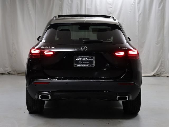 New 2026 Night Black Mercedes-Benz GLA 250 image 32