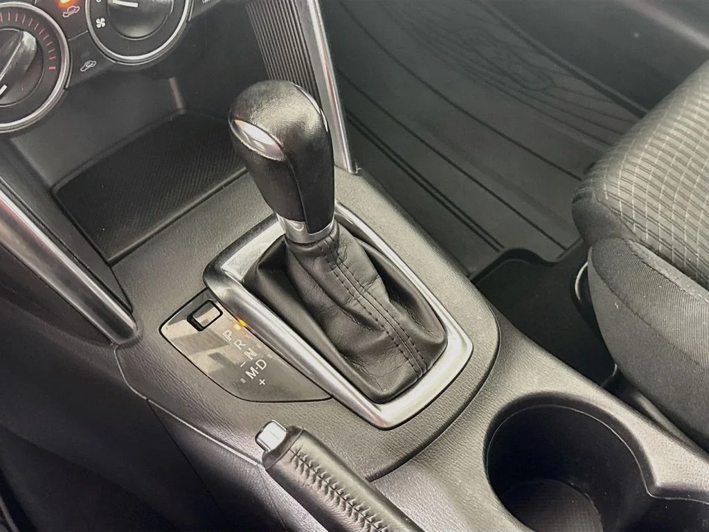 Used 2015 Liquid Silver Mazda Touring image 15