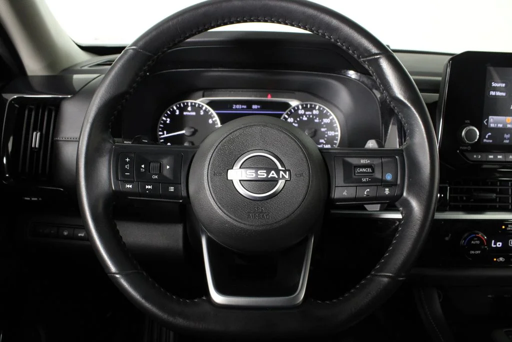 2025 Nissan Pathfinder SV - Photo 10