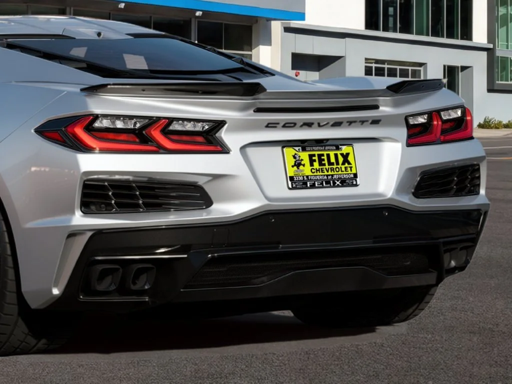 New 2027 Blade Silver Metallic Chevrolet 3LT image 9