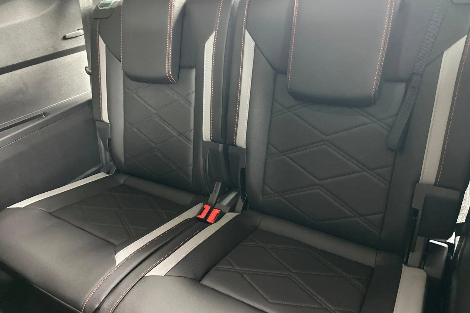 New 2026 Pure Gray Volkswagen 2.0T Peak Edition image 15