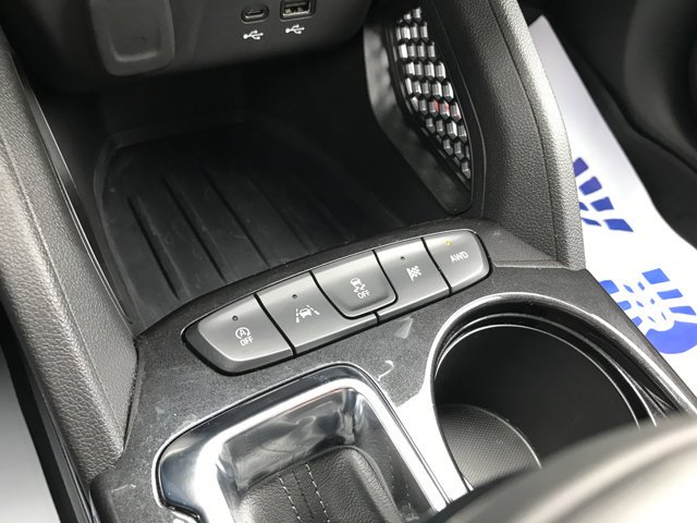 Used 2024 Summit White Chevrolet LT image 23
