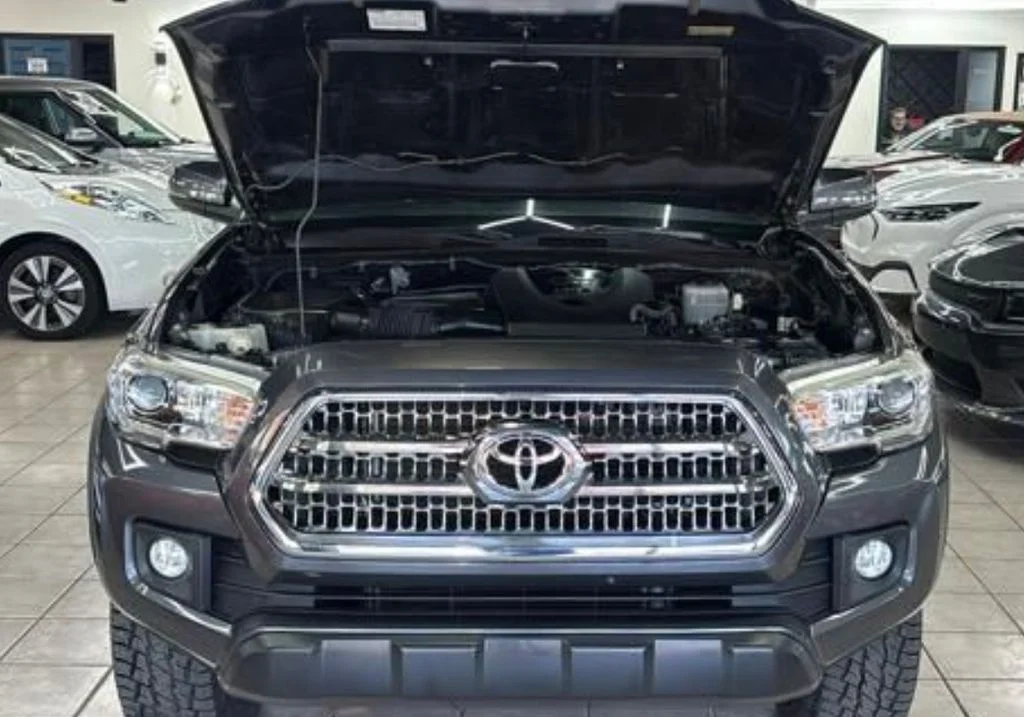 Used 2017 Gray Toyota TRD Off-Road image 18