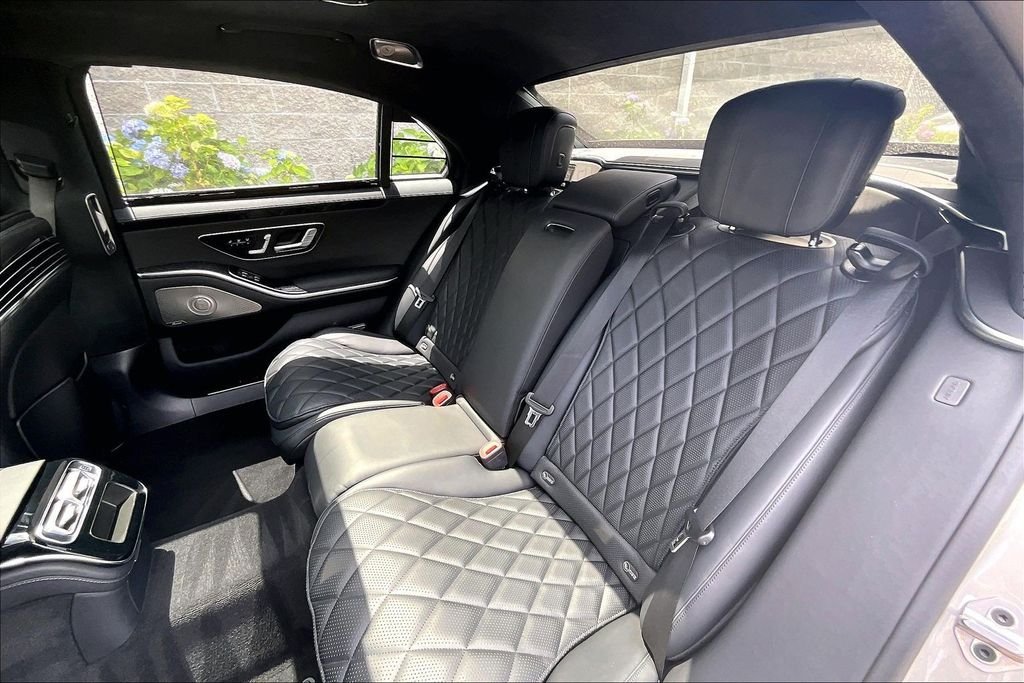 Certified Used 2022 Silver Mercedes-Benz S 580 image 28