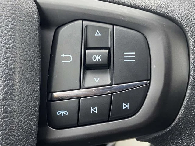New 2025 Oxford White Ford XL image 15