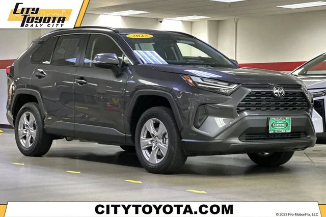 2025 Toyota RAV4 Hybrid XLE