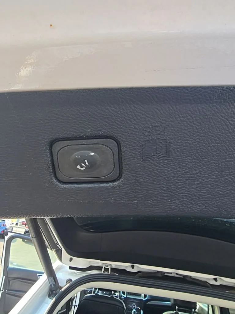 Used 2015 White Ford Titanium image 33