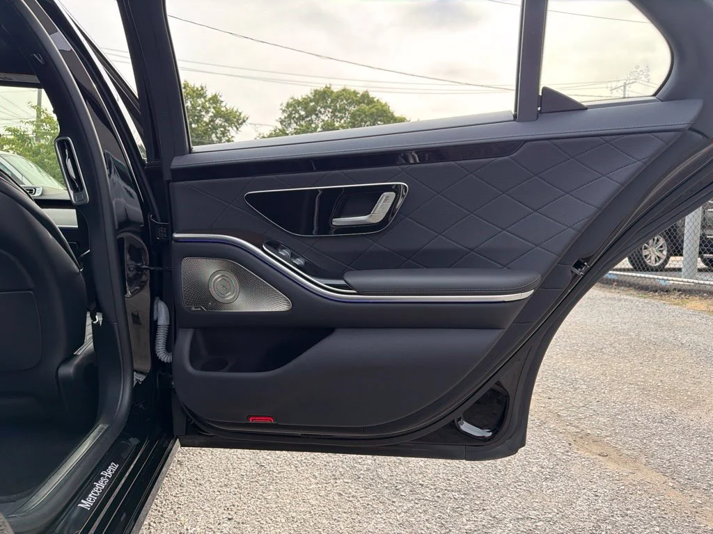 Used 2022 Black Mercedes-Benz S 580 image 30