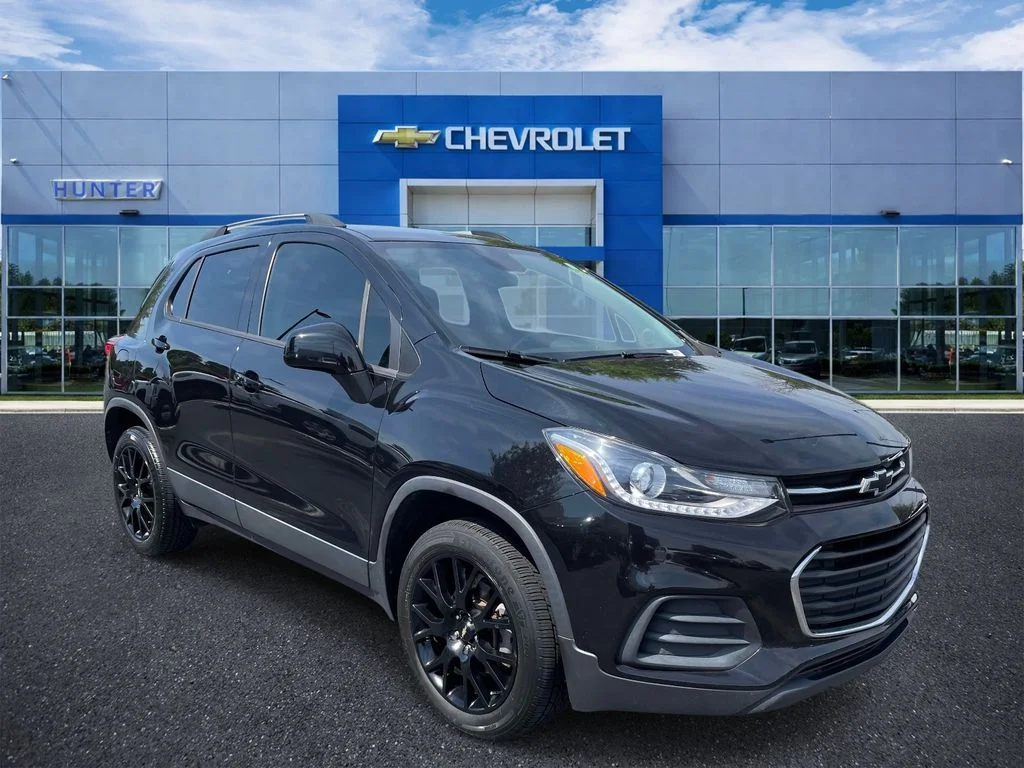 Used 2021 Mosaic Black Metallic Chevrolet LT image 1