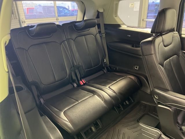 Used 2023 White Jeep Limited image 32