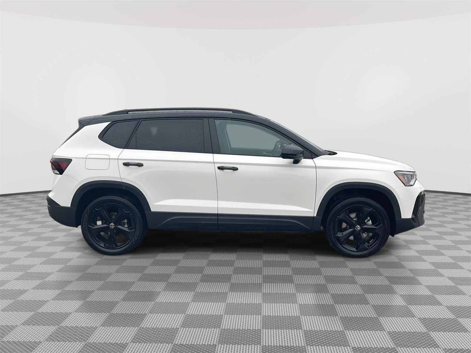 New 2026 Pure White w/Deep Black Roof Volkswagen SE Black image 6
