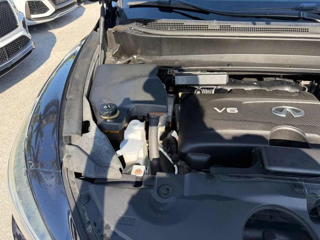 Used 2019  INFINITI LUXE image 28