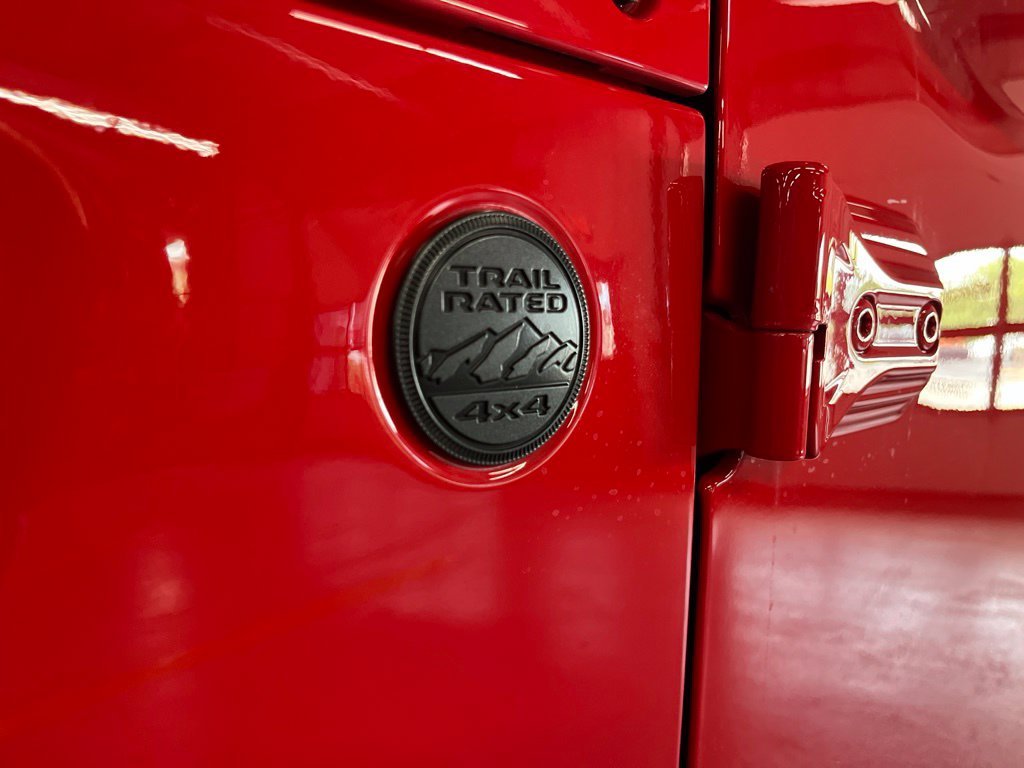 New 2026 Firecracker Red Clear-Coat Exterior Paint Jeep Moab 392 image 16