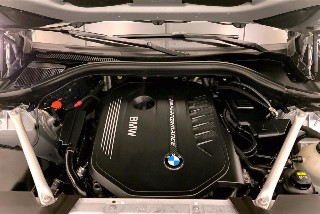 Used 2018 Glacier Silver Metallic BMW M40i image 9