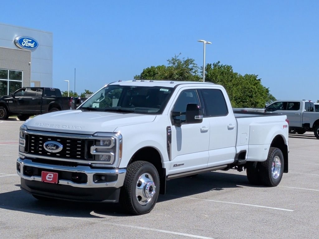 New 2026 Oxford White Ford F-350® Lariat® image 3